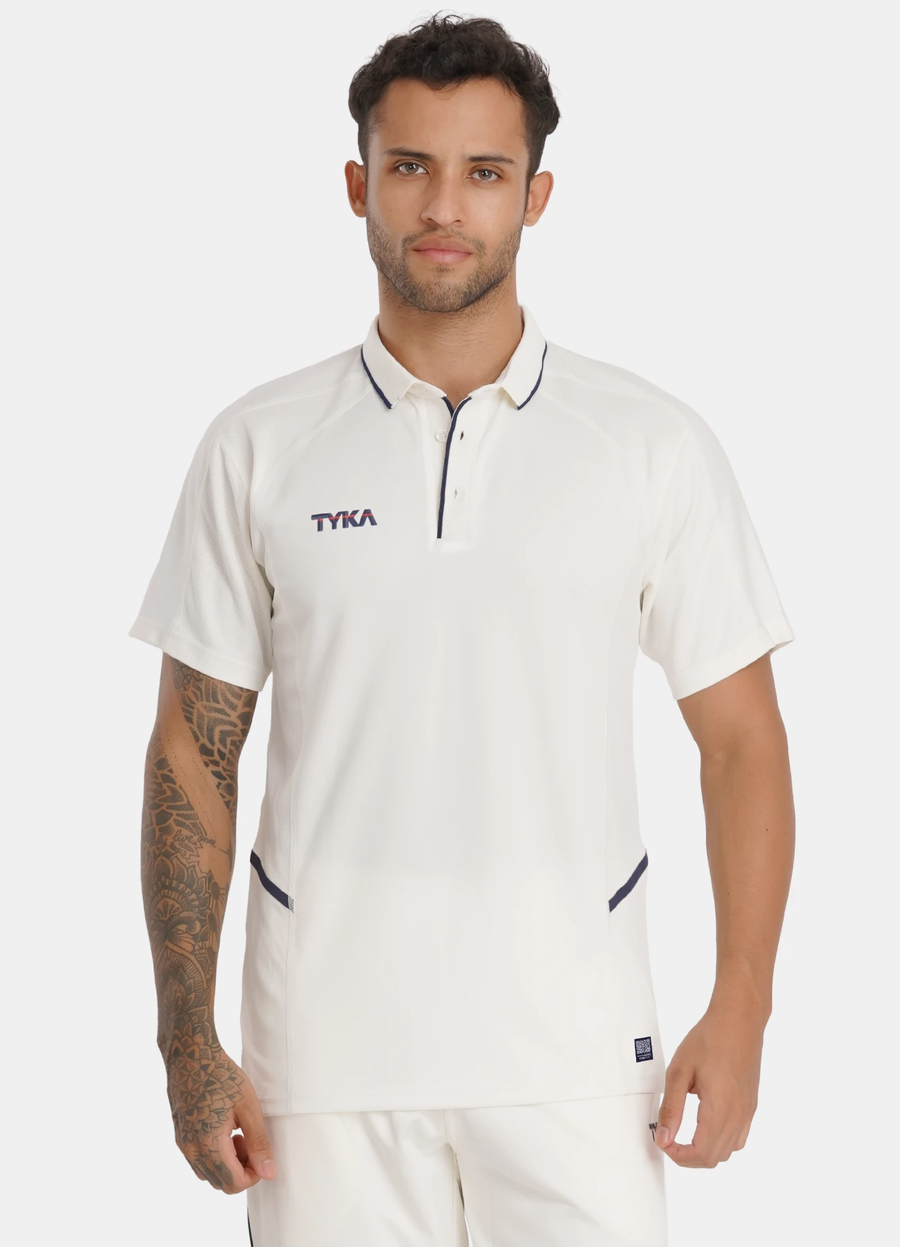 Tyka white t store shirt